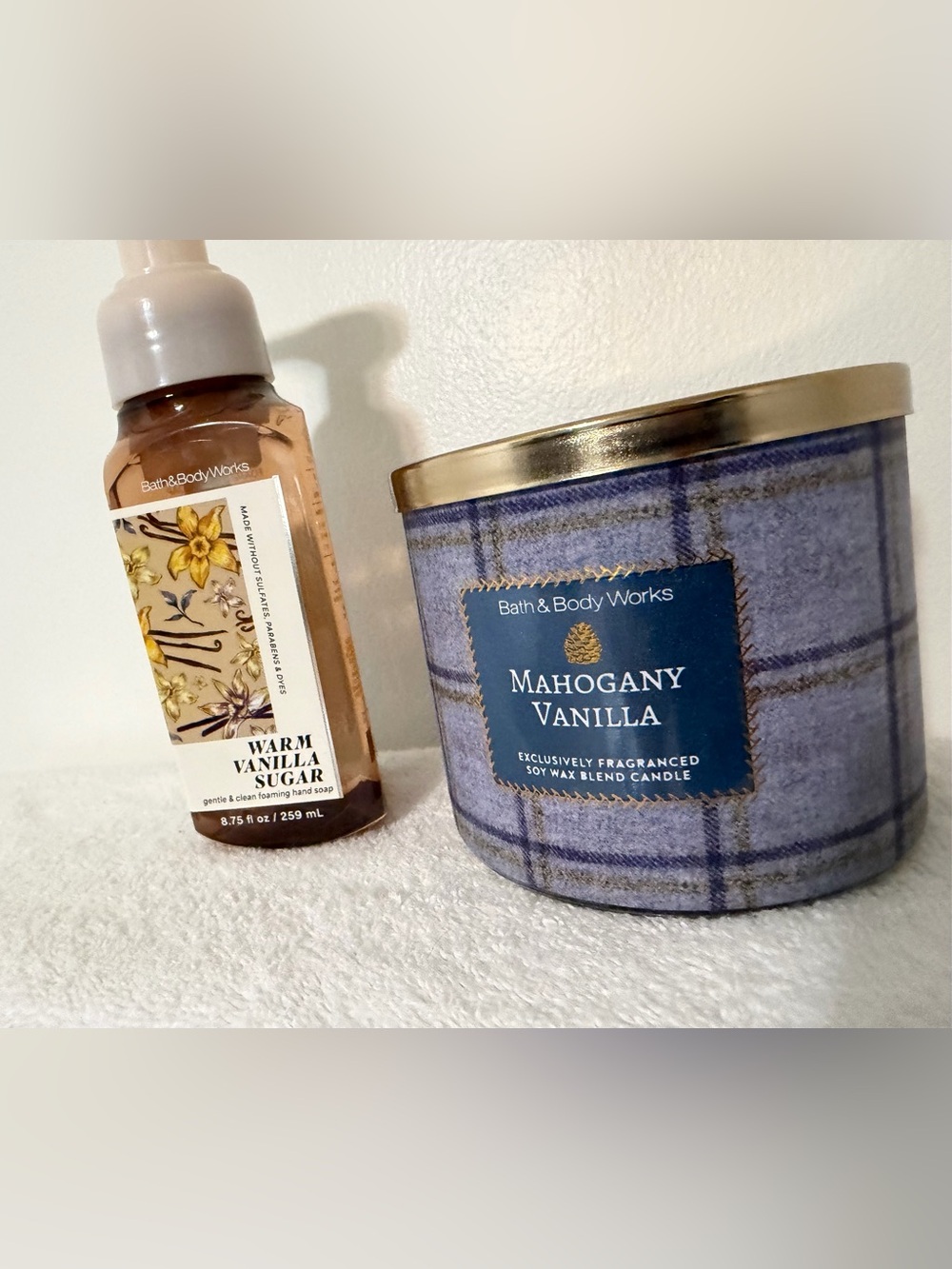 Bath & Body Works Vanilla Candle & hand soap